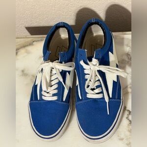 Blue and White Mens size 8 Revenge X Storm shoes